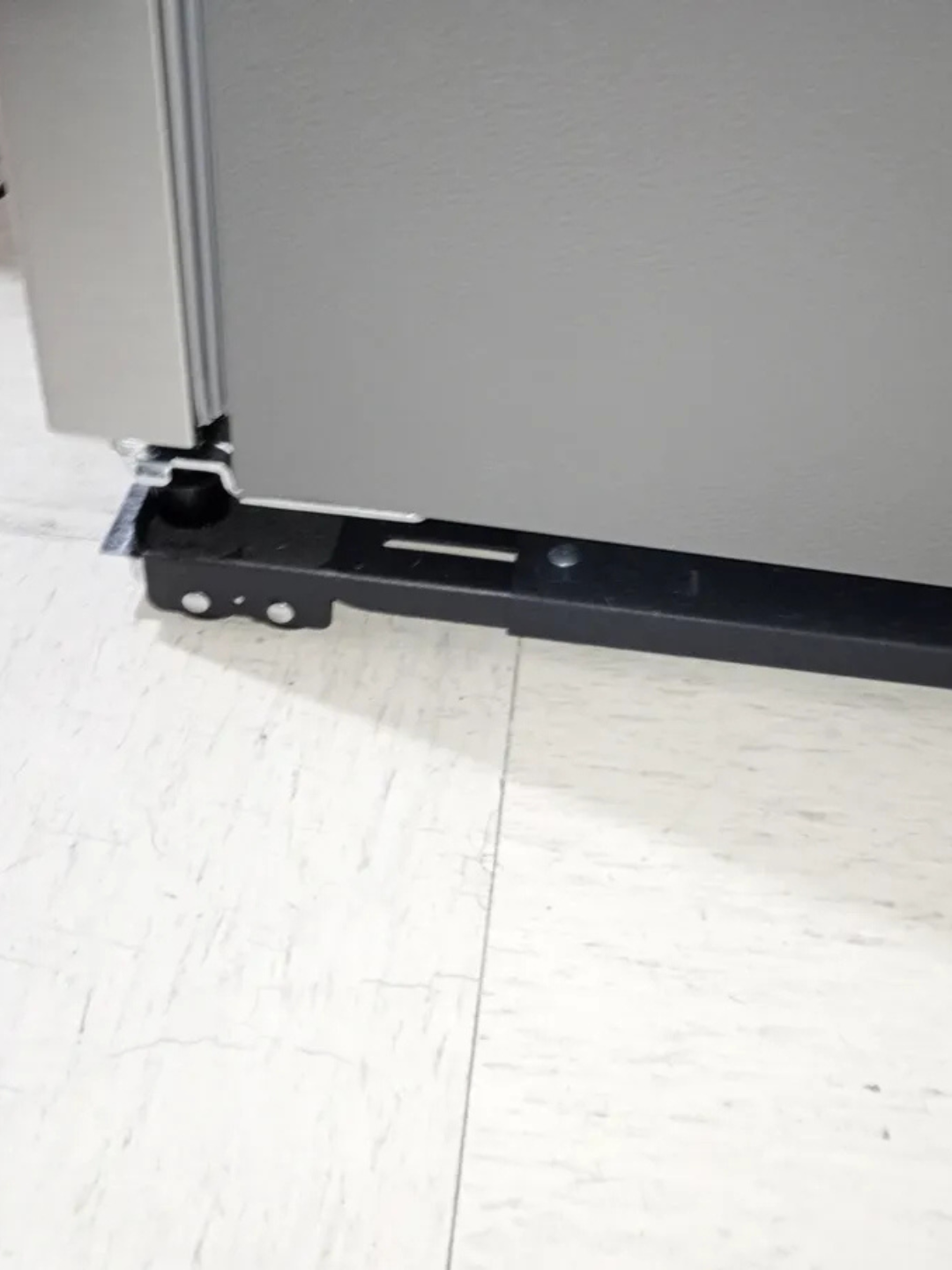 base retráctil/ajustable para refrigerador y electrodomésticos